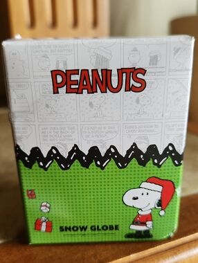 Peanuts Holiday Snoopy Mini Snowglobe 2025
